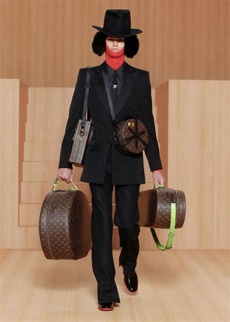 louis vuitton valentines 2022|Louis Vuitton runway 2022.